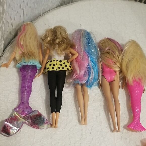 Lot of pre-owned barbie's - Picture 8 of 16